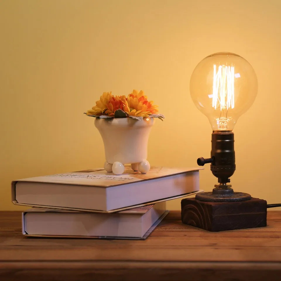 Retro Art Table Lamp